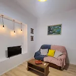 Cozy Apartment In City Center