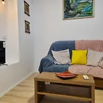 Cozy Apartment In City Center
