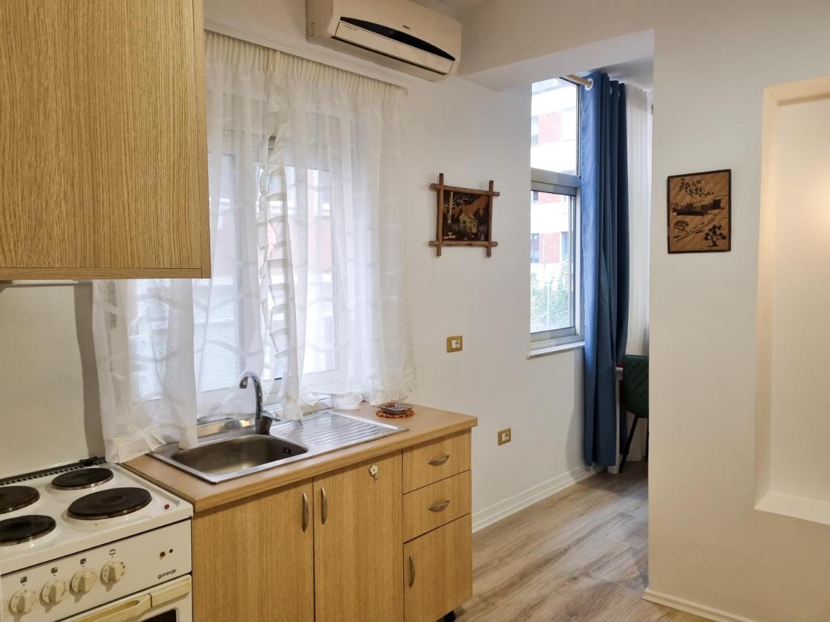Cozy In Center Apartment